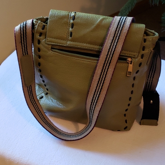 Womens vegan crossbody - Picture 3 of 8